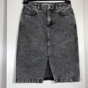 TOPSHOP MOTO gray acid wash front slit denim jean skirt
